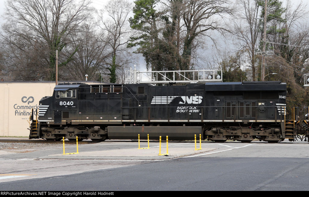 NS 8040